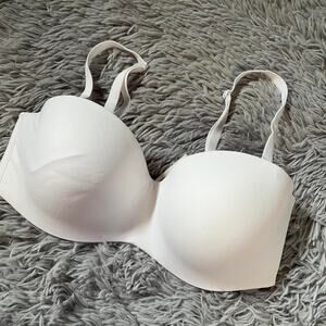 Marzipan PINK Victorias Secret‎ Bra Lightly Lined with adjustable straps.